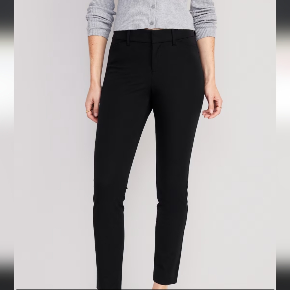 Old Navy mid-rise pixie pants
